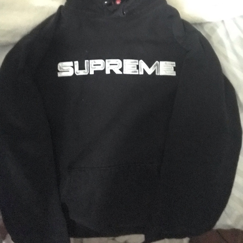 Supreme hoodie